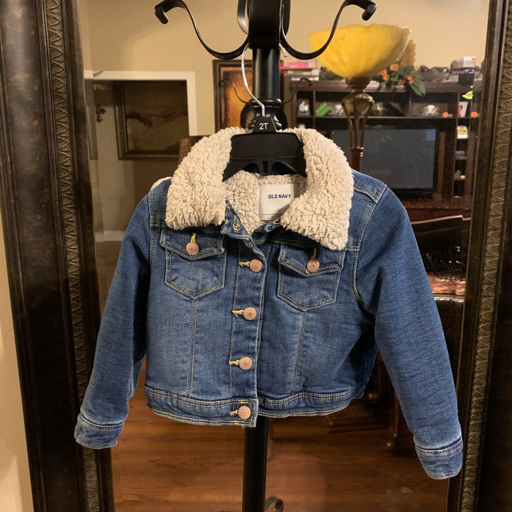 Coat - Picture 4 of 4